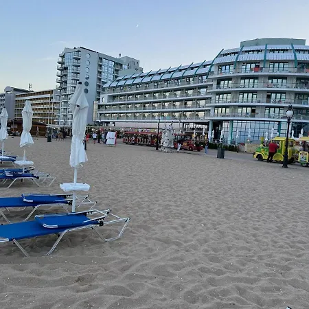 Lejlighed Seaview - 10 Meters To The